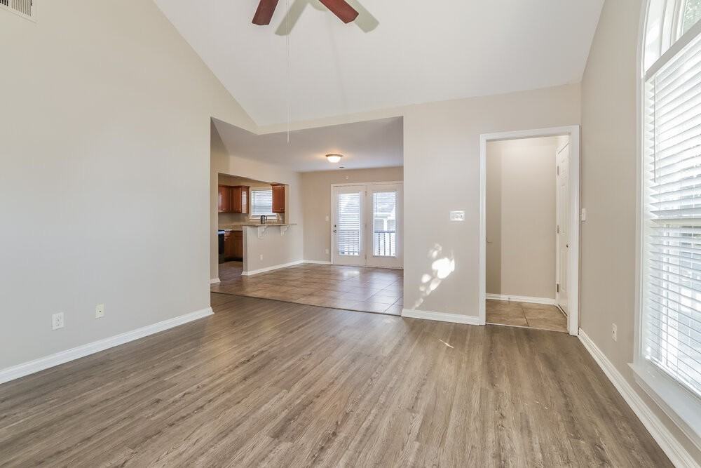 1818 Jefferson Ave - Photo 4 of 16