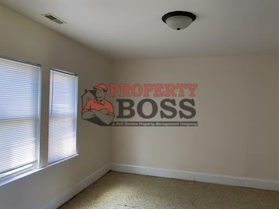 4911 Homerlee Ave #2R - Photo 2 of 6
