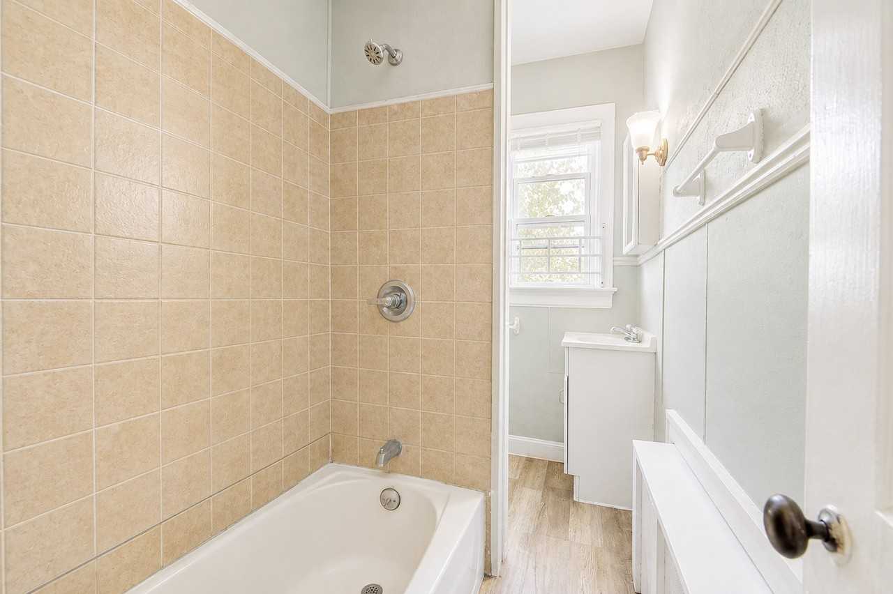 112 Garden St #2 - Photo 5 of 7