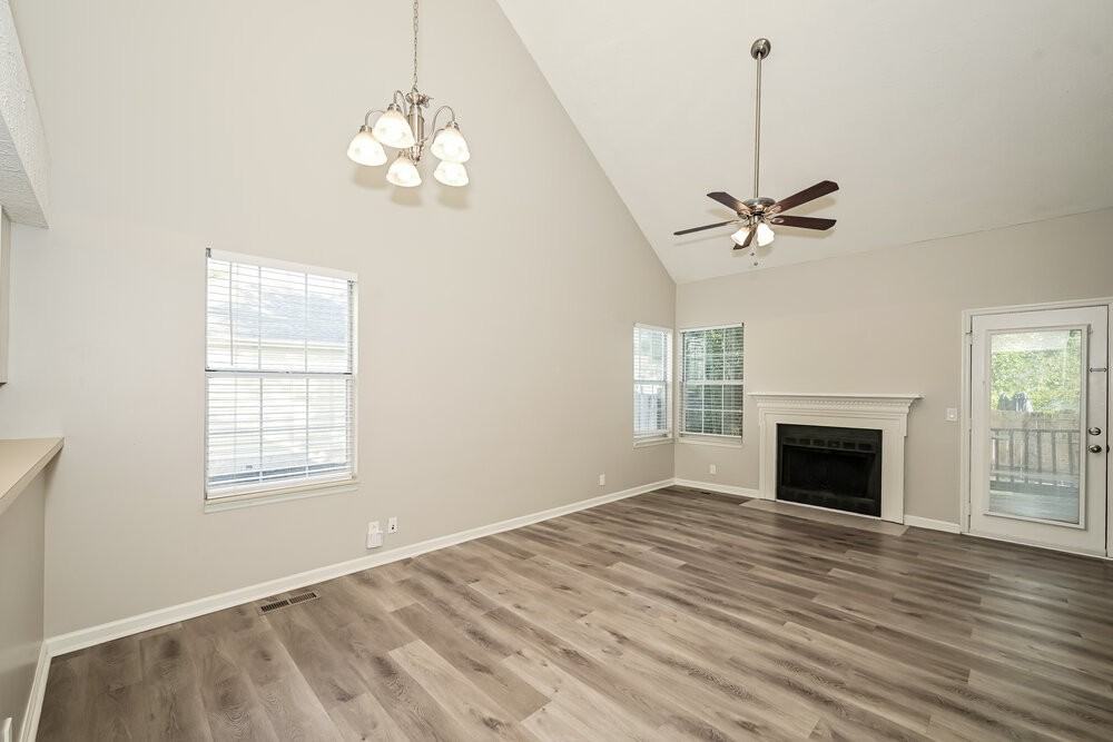 1502 Cedardale Rd - Photo 6 of 17
