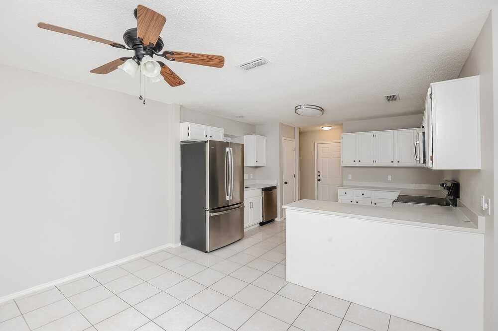 922 Meadowdale Rd - Photo 6 of 16