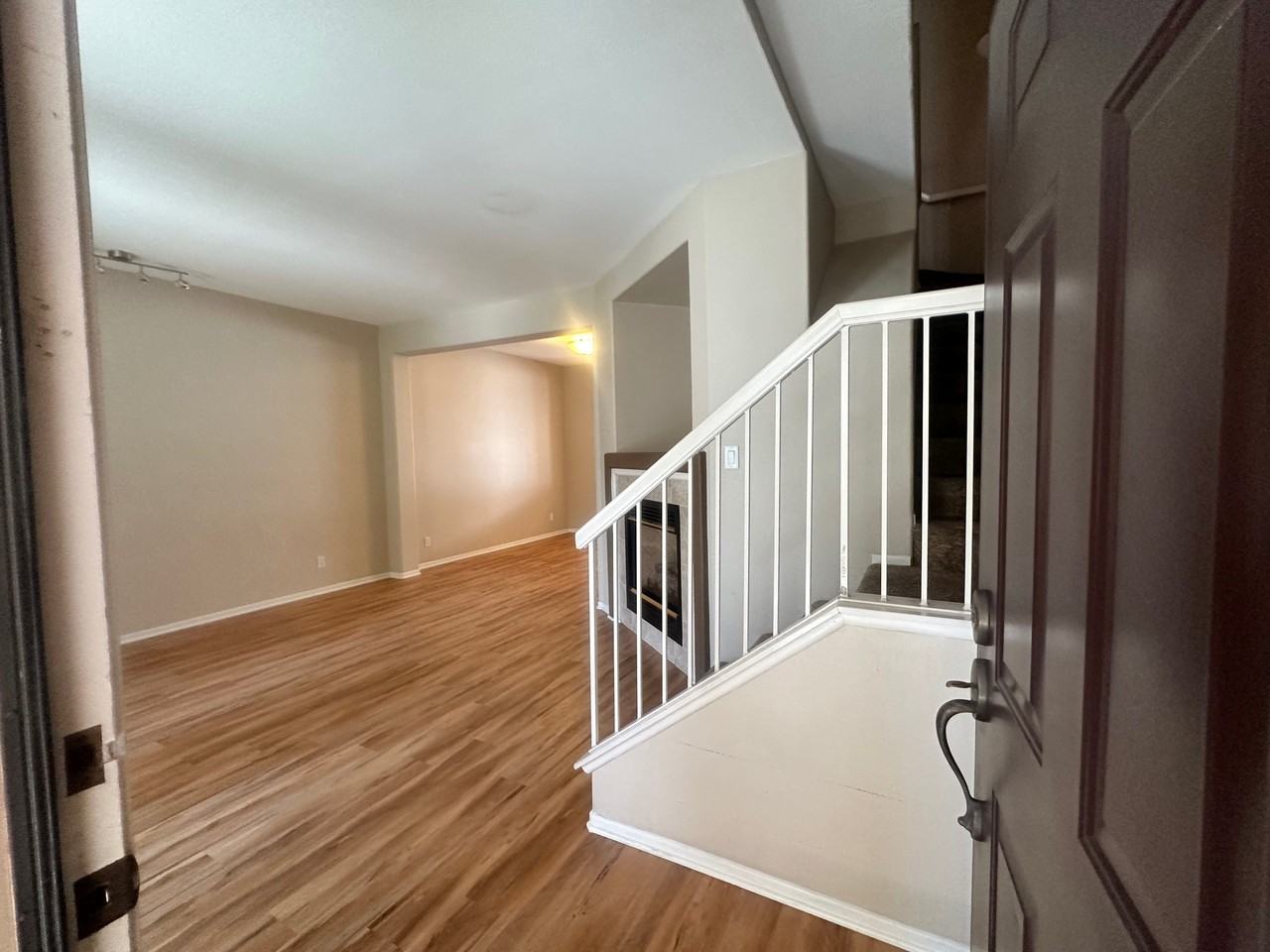 926 Camino De La ReinaUnit 63 #63 - Photo 6 of 36