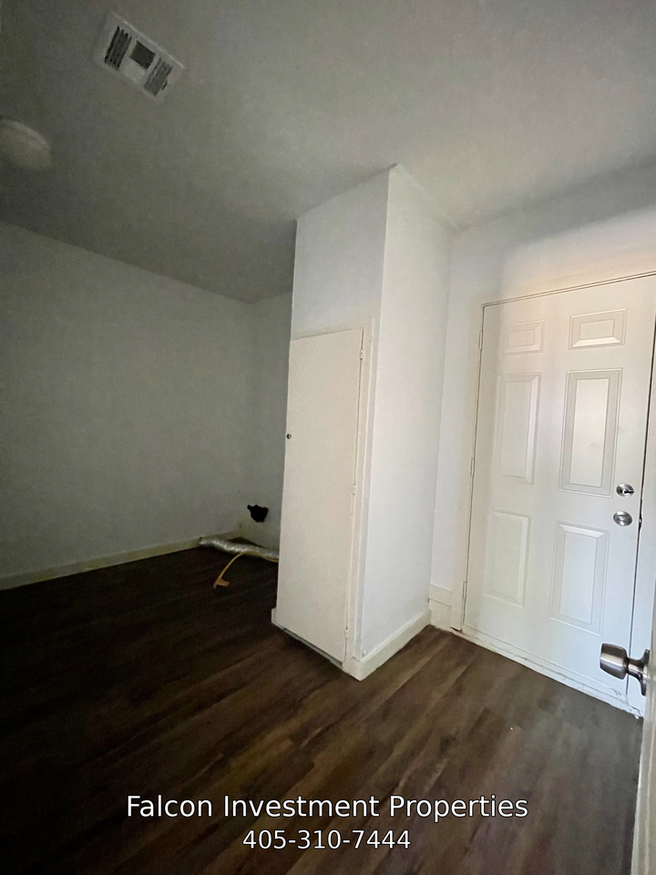 3156 Sw 71st St #1 - Photo 7 of 15