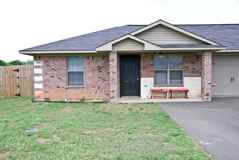 17034 Sentinel Ln - Photo 1 of 1