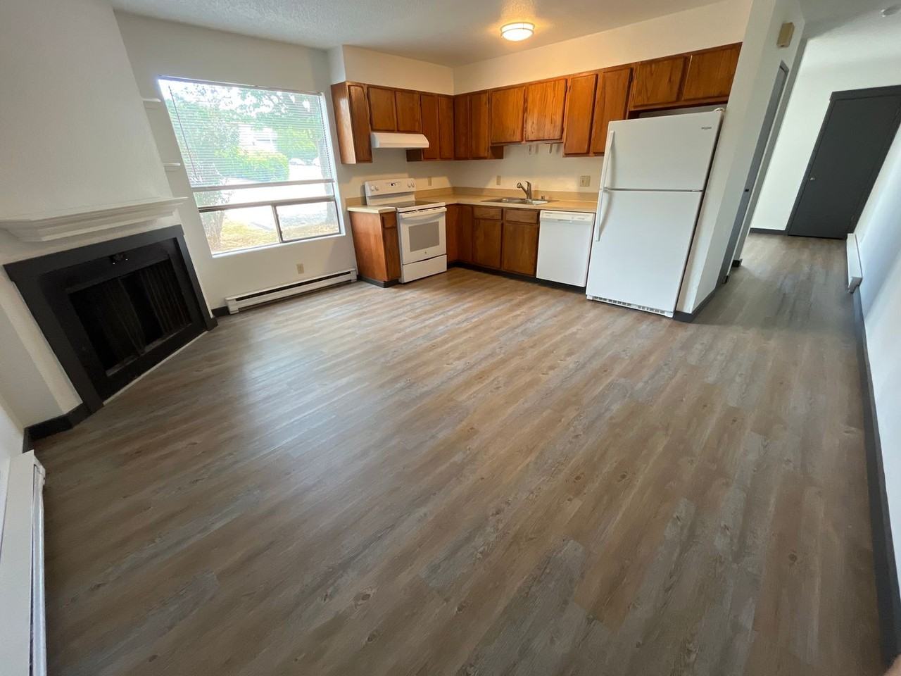 936 24th Street - Photo 7 of 26