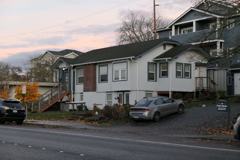 1122/1124 N Forest St - Photo 1 of 1
