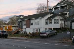 featured image of 1124 N Forest St