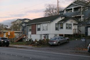 1122/1124 N Forest St - Photo 1 of 1