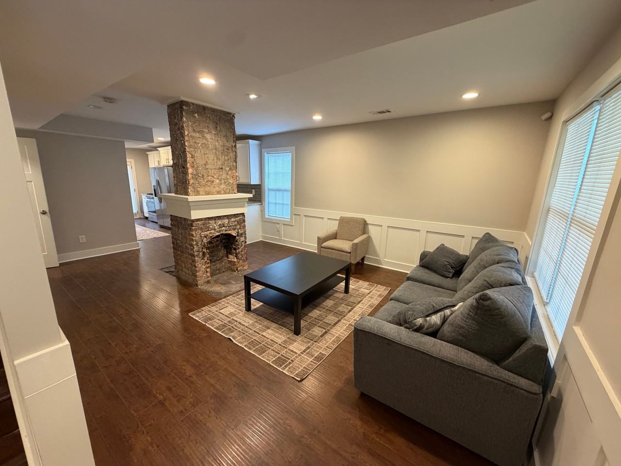 954 Parsons St Sw - Photo 4 of 23