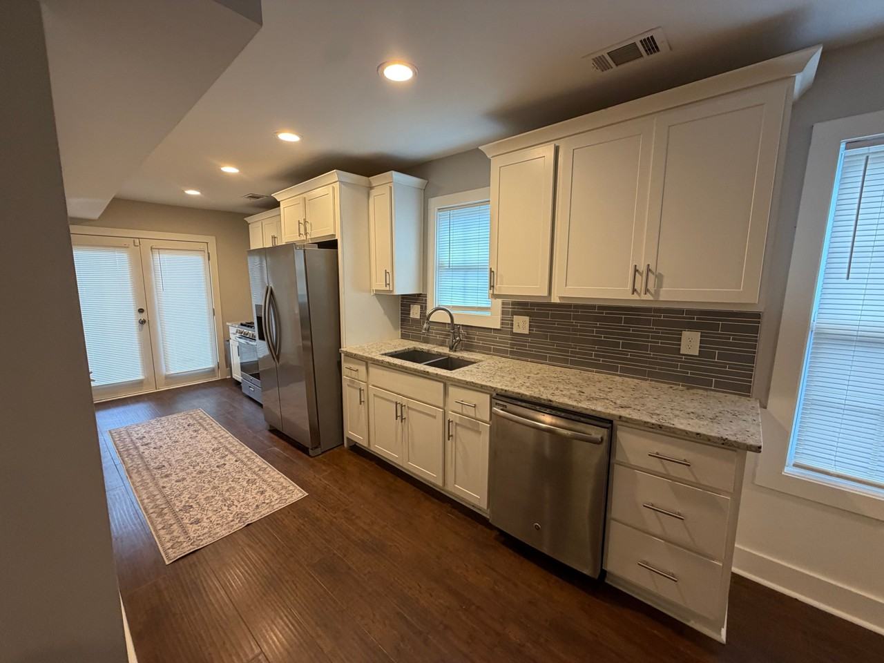 954 Parsons St Sw - Photo 5 of 23