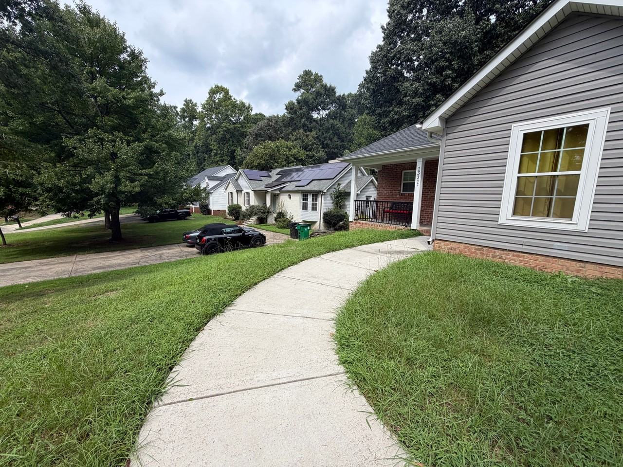 1321 Vasser Pl - Photo 2 of 29