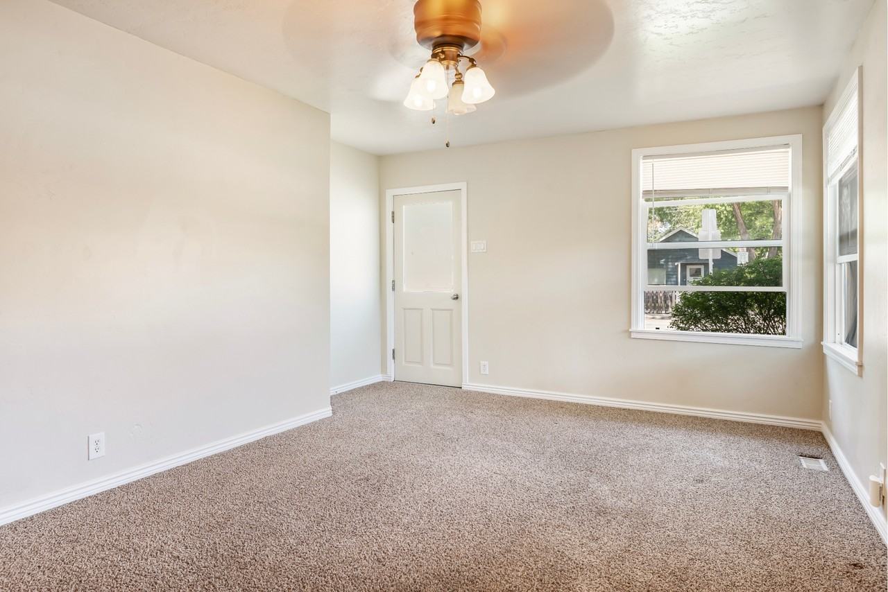2903 W Madison Ave #1 - Photo 5 of 16