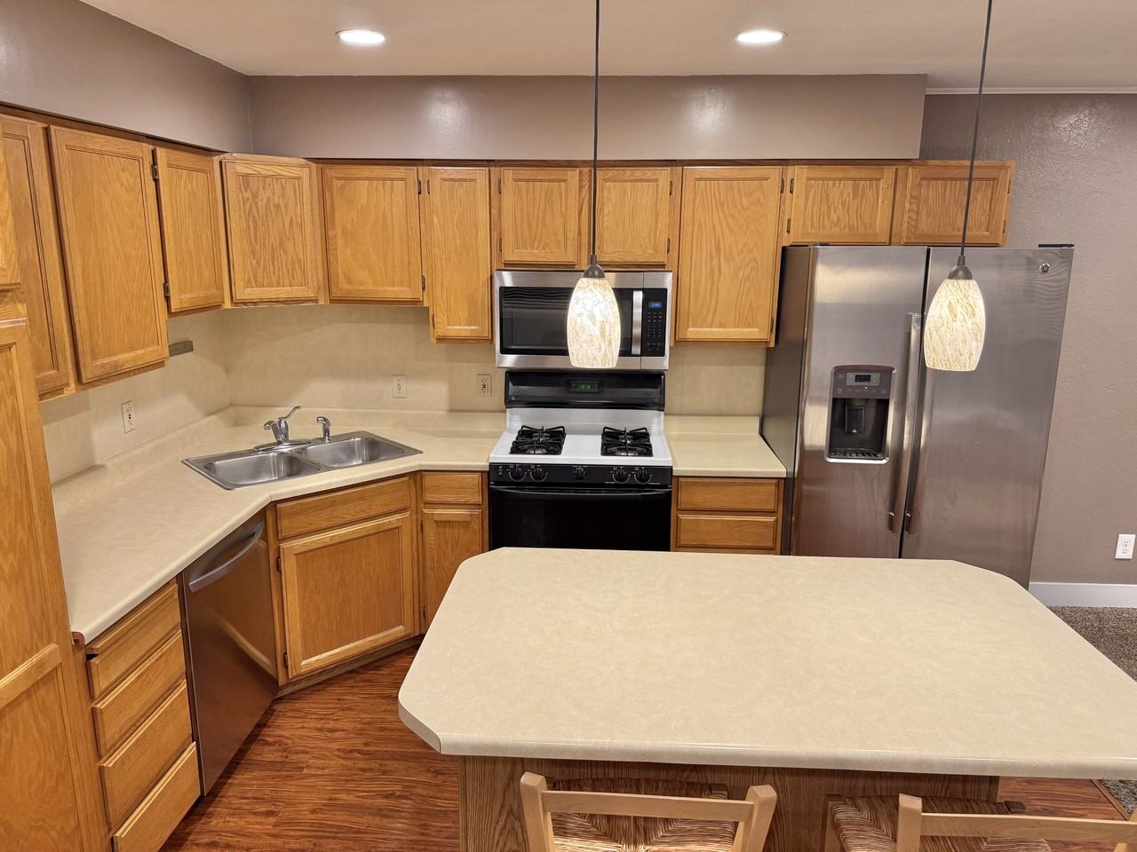 7426 S 700 E #7426 - Photo 3 of 50