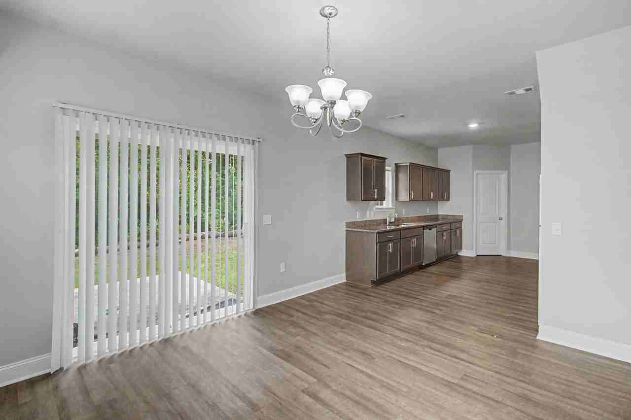 702 Mill Creek Cir #1 - Photo 6 of 38
