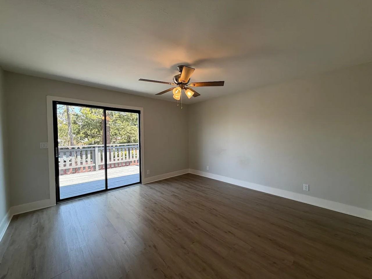 6005 La Castana Way - Photo 5 of 8