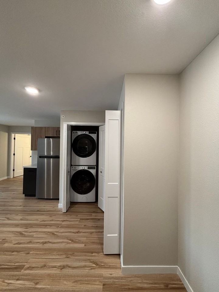 Hillside II Apartments - Photo 7 of 50