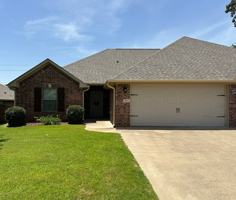 featured image of 4013 Stonebridge Dr