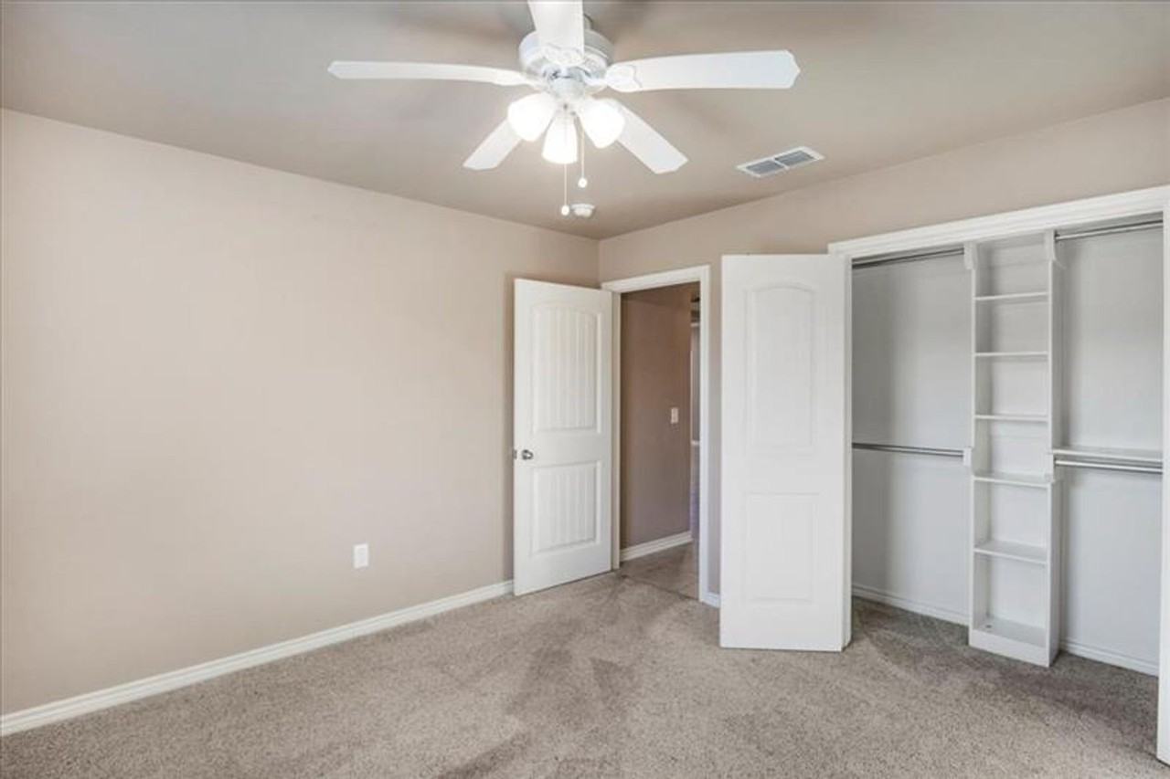 4013 Stonebridge Dr - Photo 5 of 21