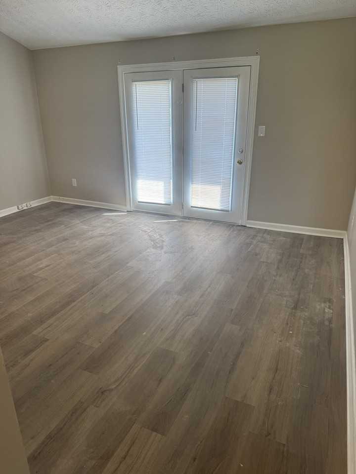 208 Madison Hills Blvd #208 - Photo 7 of 11