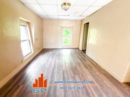 featured image of 1658 Main St #4