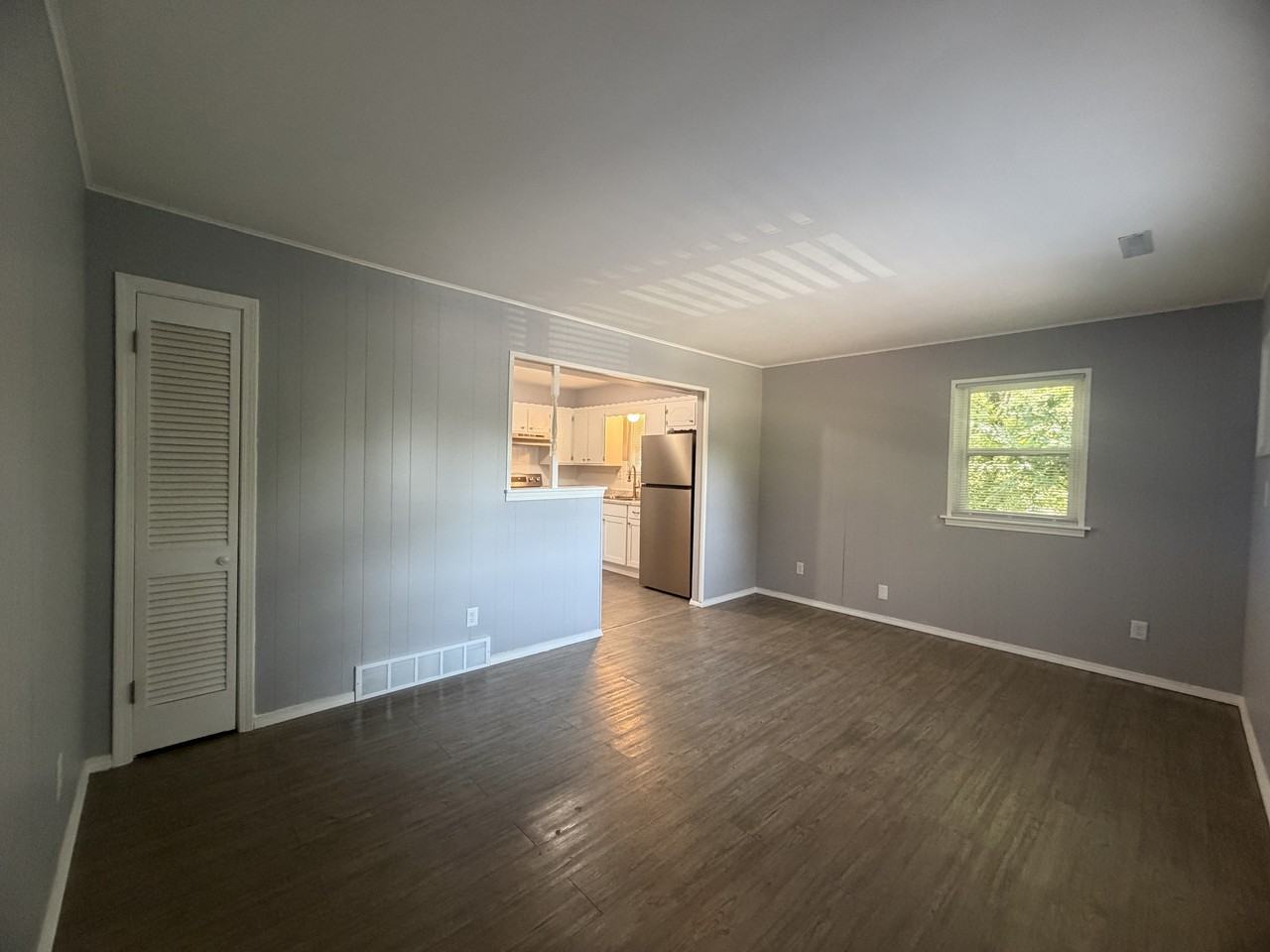906 E Frederick St #906 - Photo 4 of 18