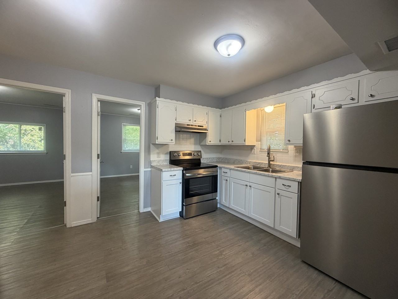 906 E Frederick St #906 - Photo 6 of 18