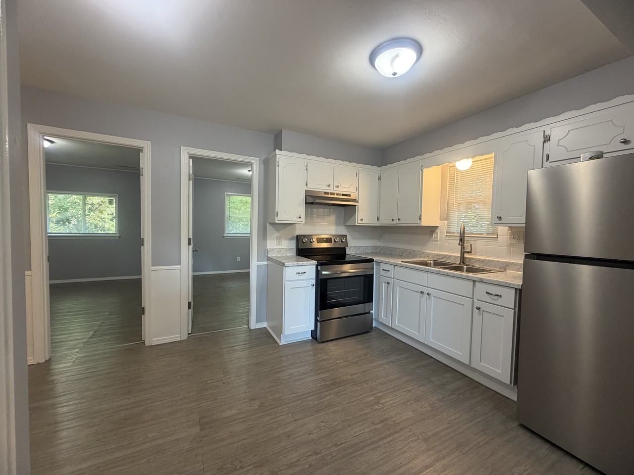 906 E Frederick St #906 - Photo 7 of 18