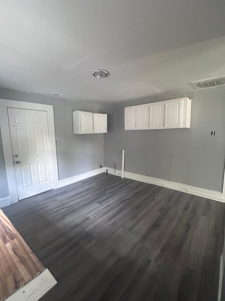 1812 Wilson W Lee Blvd #1 - Photo 6 of 10