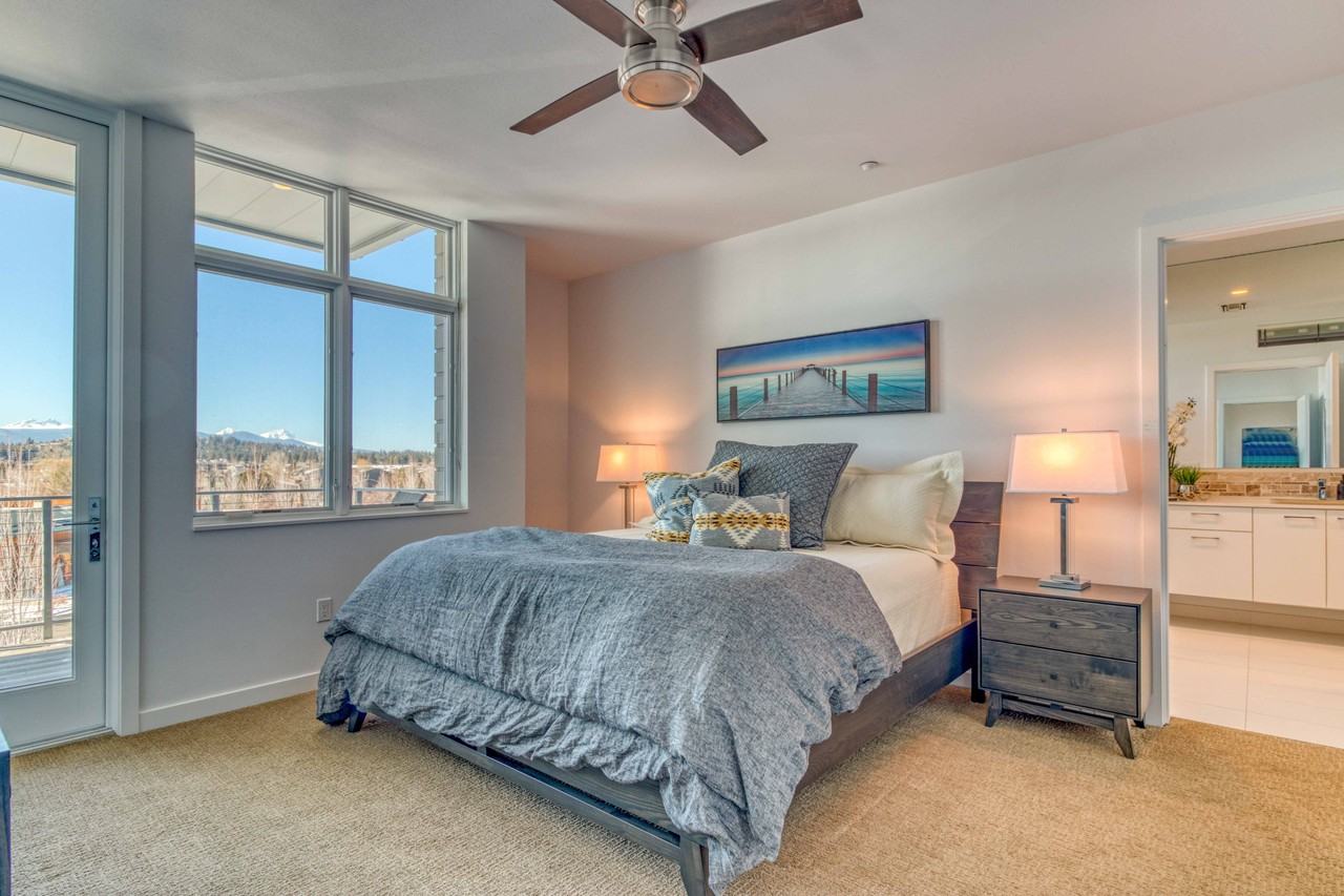 291 Sw Bluff Dr #230 - Photo 3 of 22