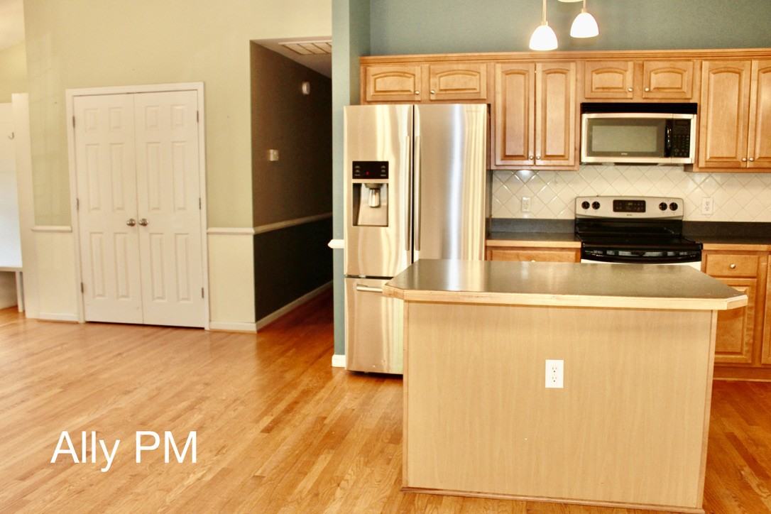 1167 Georgia Creek Rd #1 - Photo 5 of 28