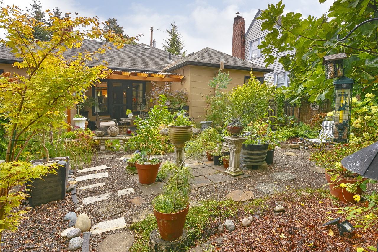 1215 N Holman St #1 - Photo 5 of 20