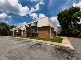 featured image of 7810 Blondo St