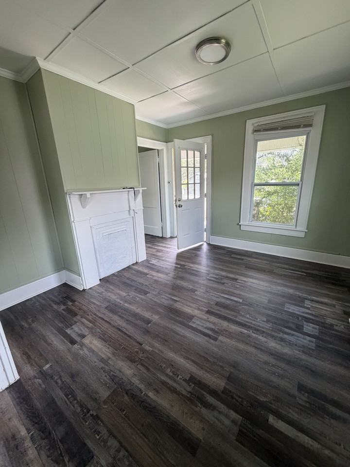 714 Henderson Ave #1 - Photo 3 of 16