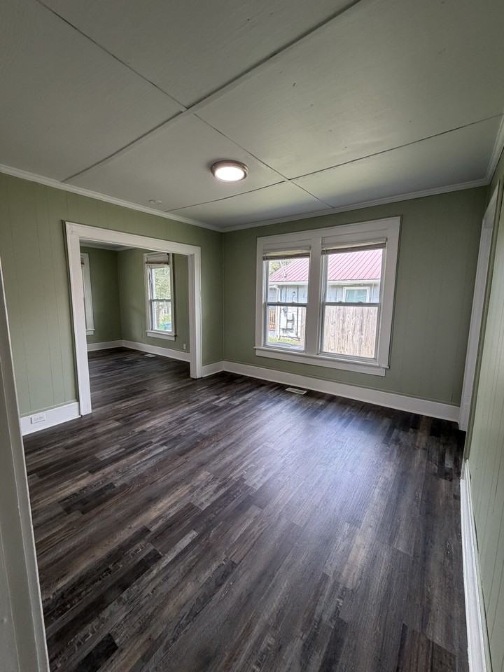 714 Henderson Ave #1 - Photo 4 of 16