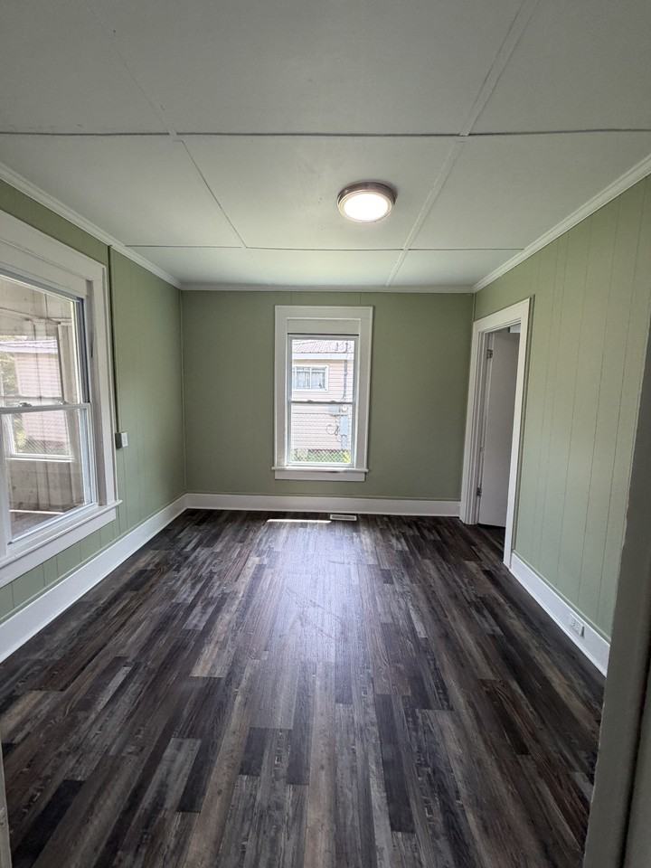 714 Henderson Ave #1 - Photo 5 of 16