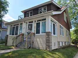 featured image of 3179 N 39th St