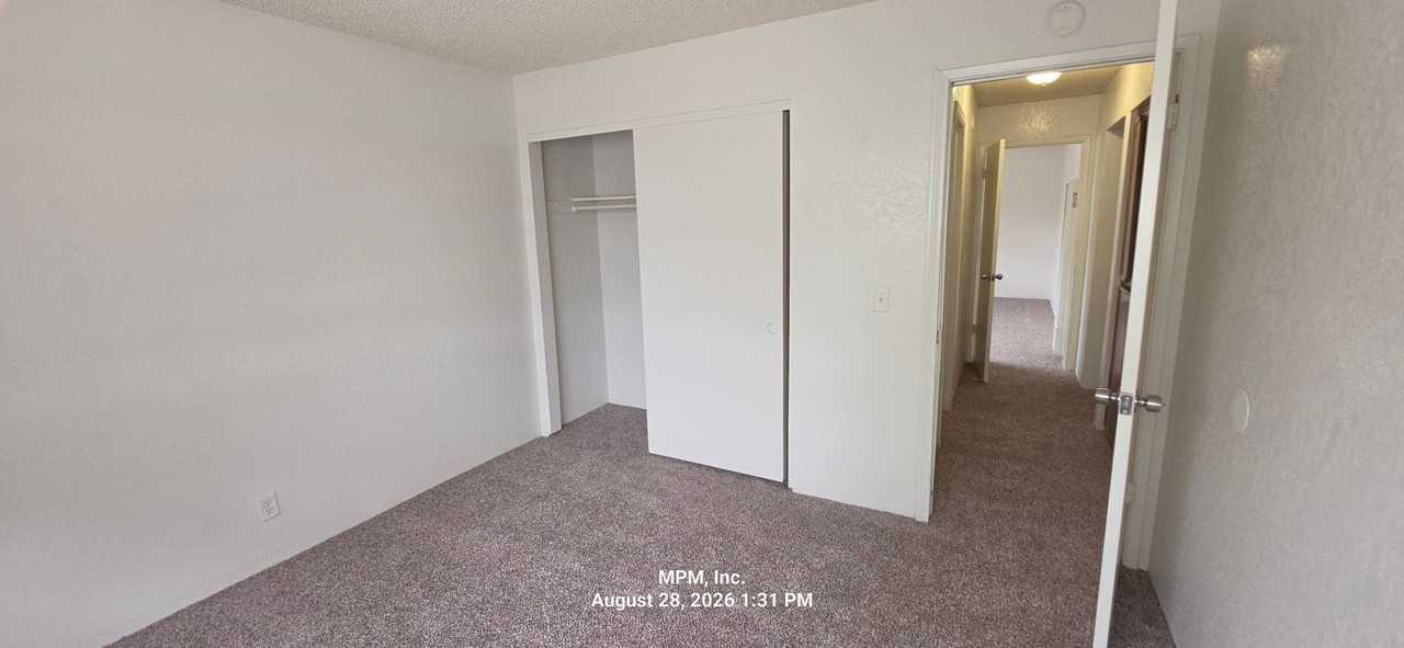 3411 Spring Street Apts - Photo 3 of 22