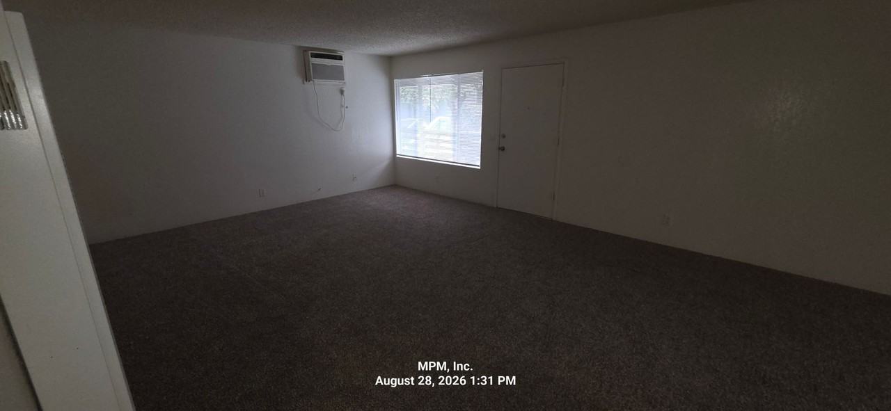 3411 Spring Street Apts - Photo 6 of 22
