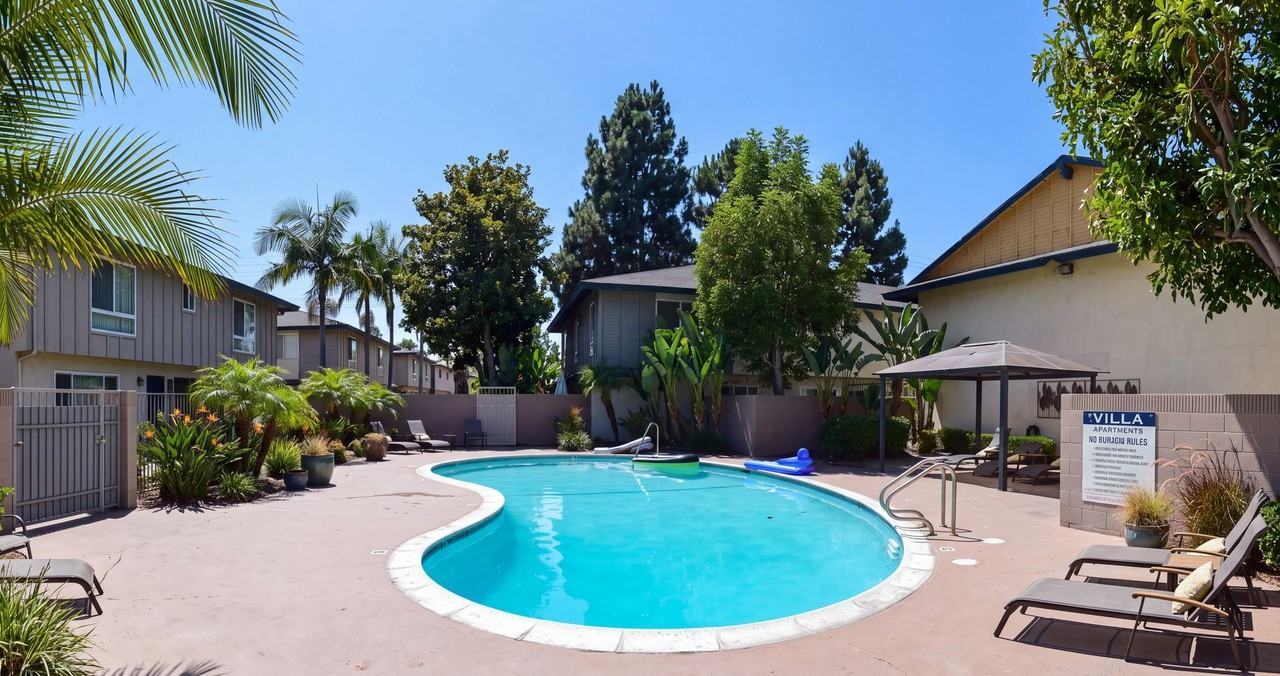 Villa Pacific Townhomes - Photo 6 of 11