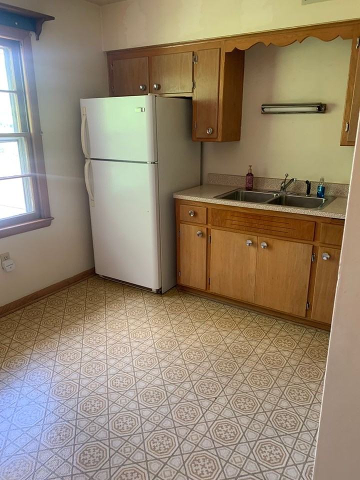 3890 S Massachusetts Ave - Photo 5 of 12