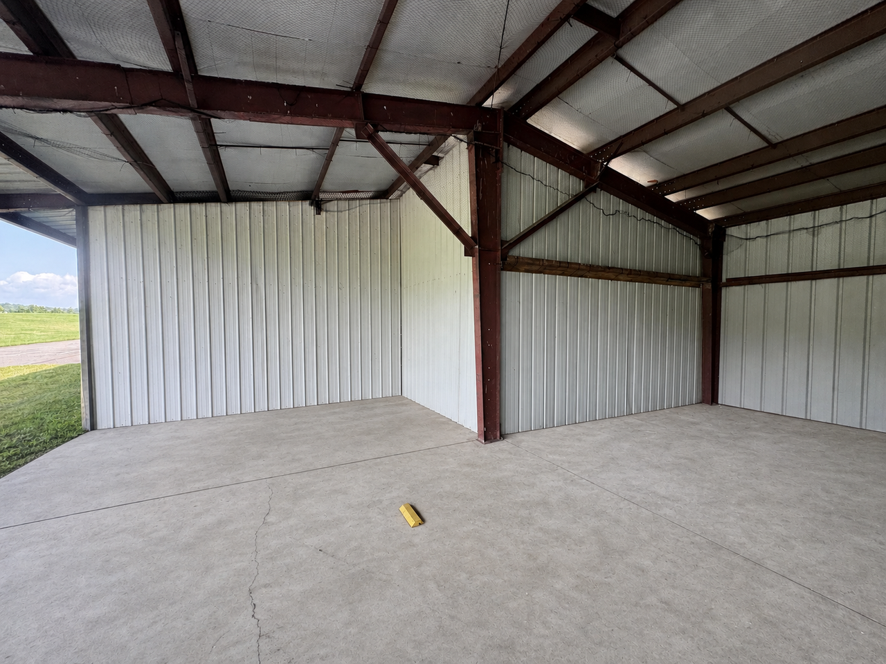 65 Windsock Lane - Open T-Hangar - 4 - Photo 5 of 6