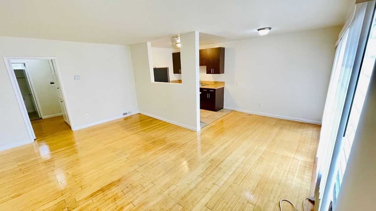 1326 N Flores Street - Photo 7 of 12