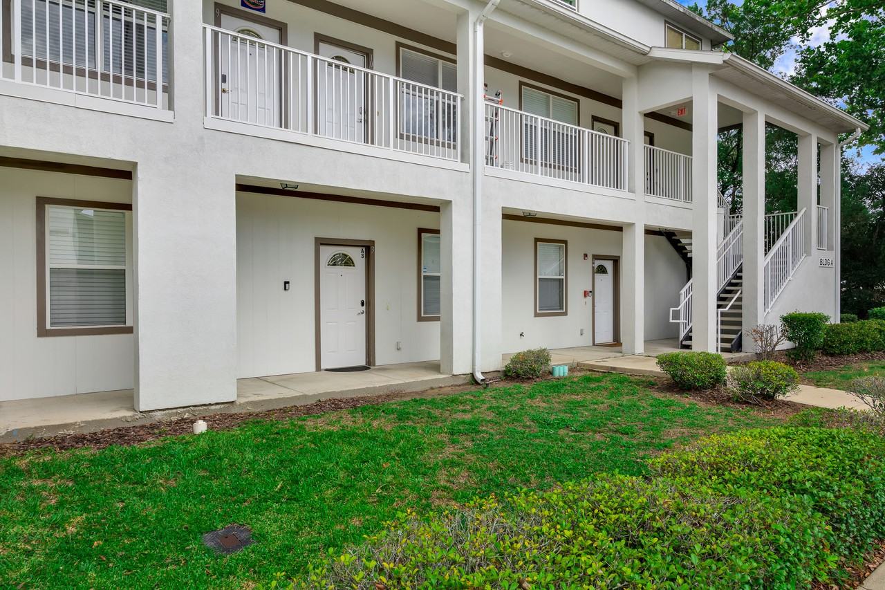 6519 West Newberry RoadUnit A10 #1 - Photo 4 of 50