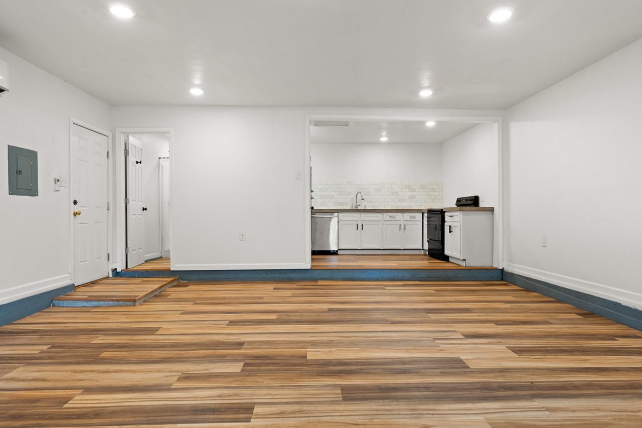 3301 Morrow Ave #A - Photo 3 of 10