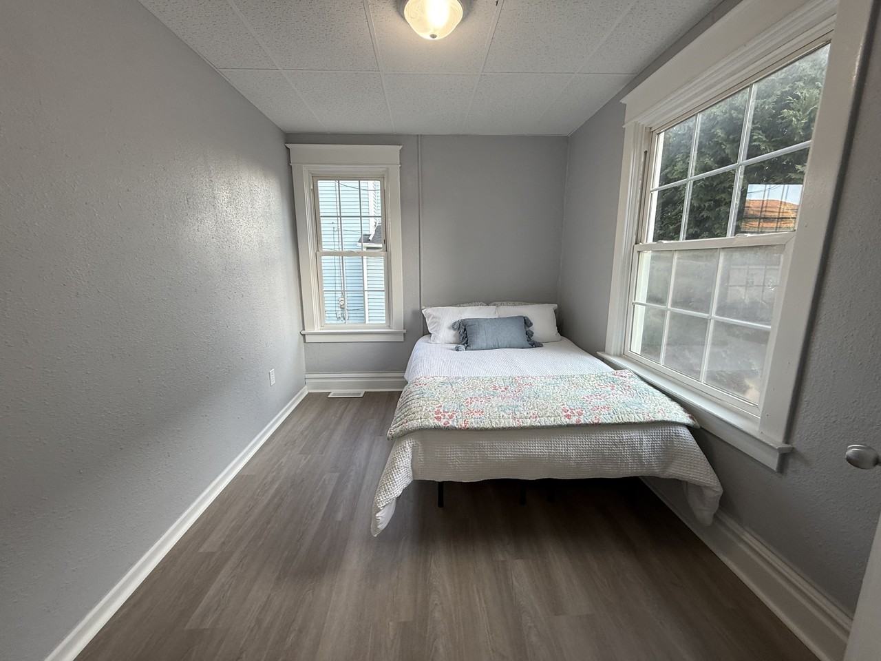 273 S 7th St #1 - Photo 3 of 10
