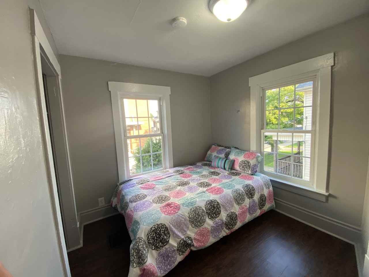 275 S 7th St #1 - Photo 2 of 7