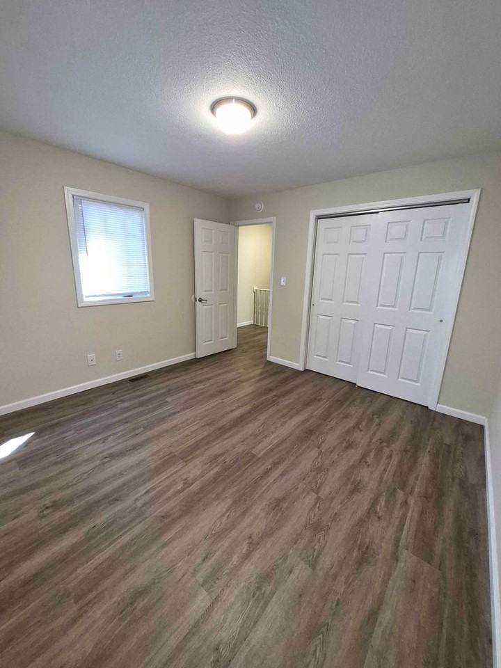 501 501 W Fannetta - 02 #02 - Photo 3 of 10