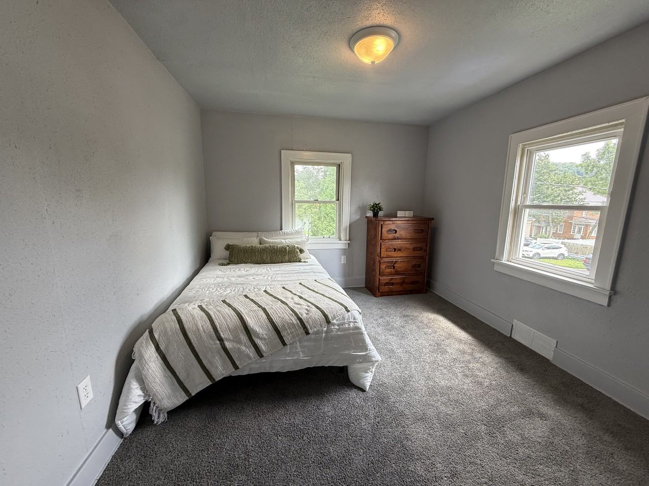 631 South Ave #1 - Photo 5 of 9