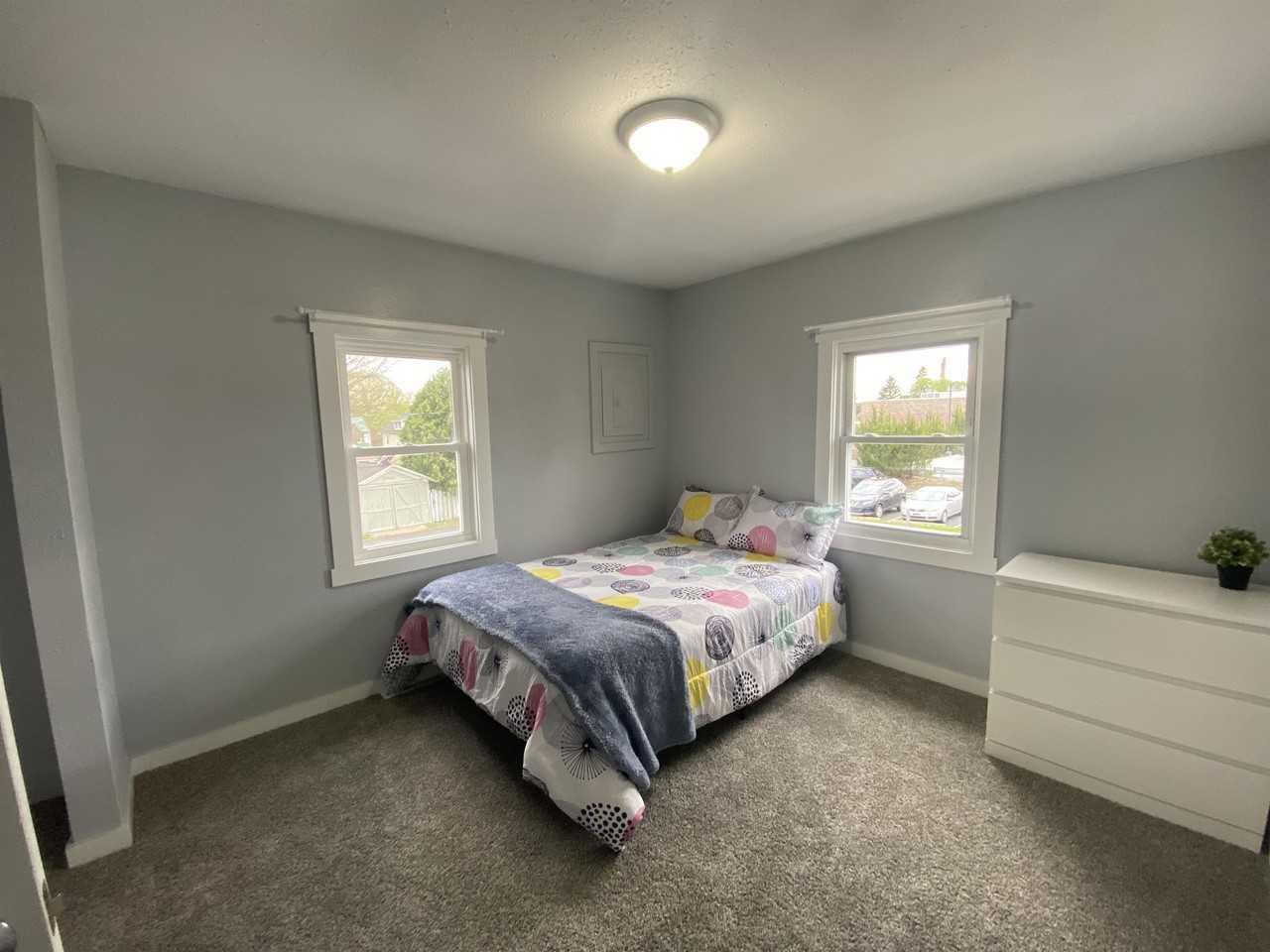 633 South Ave #1 - Photo 6 of 8