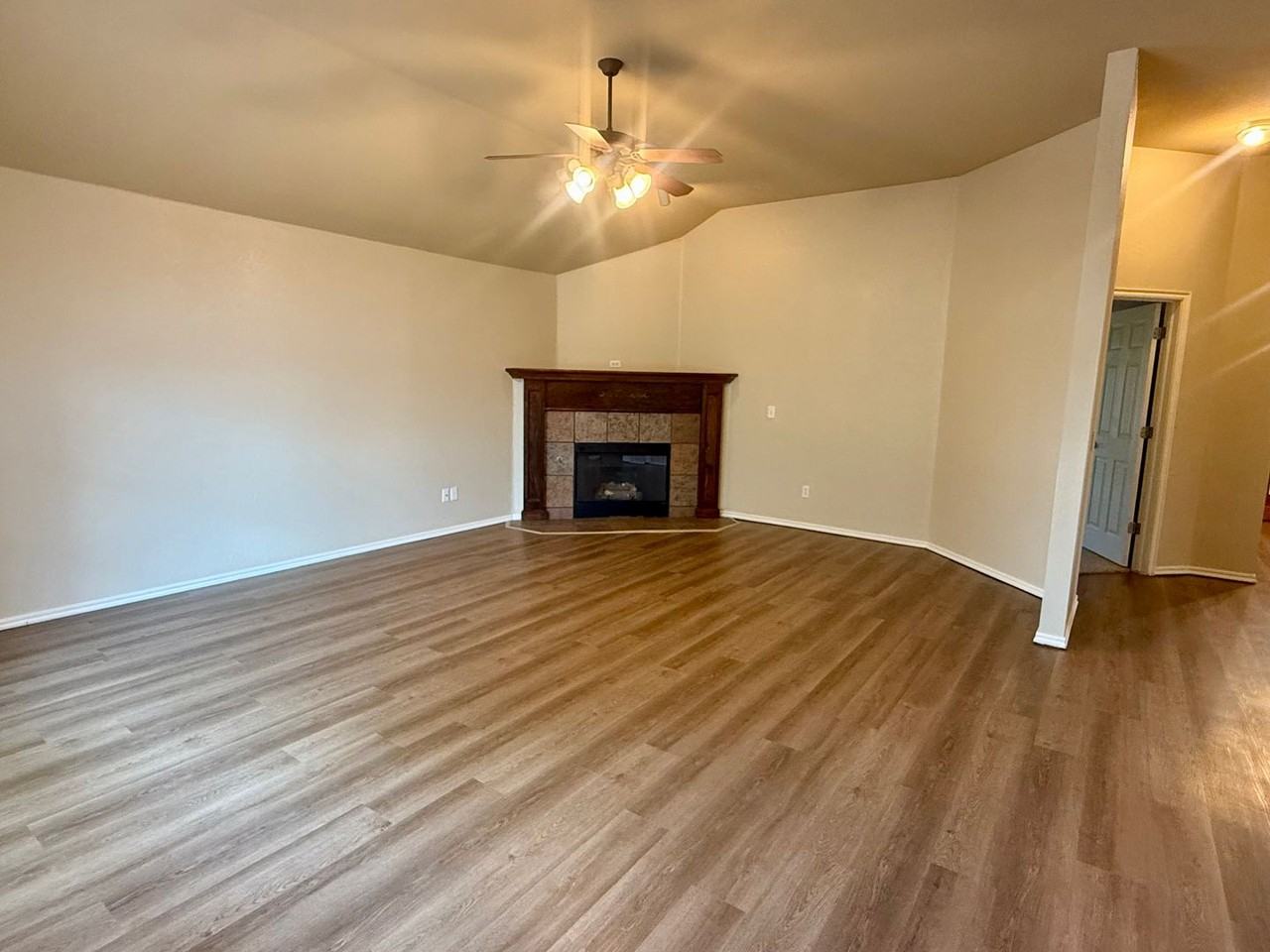 16128 Cantera Creek Dr - Photo 2 of 20